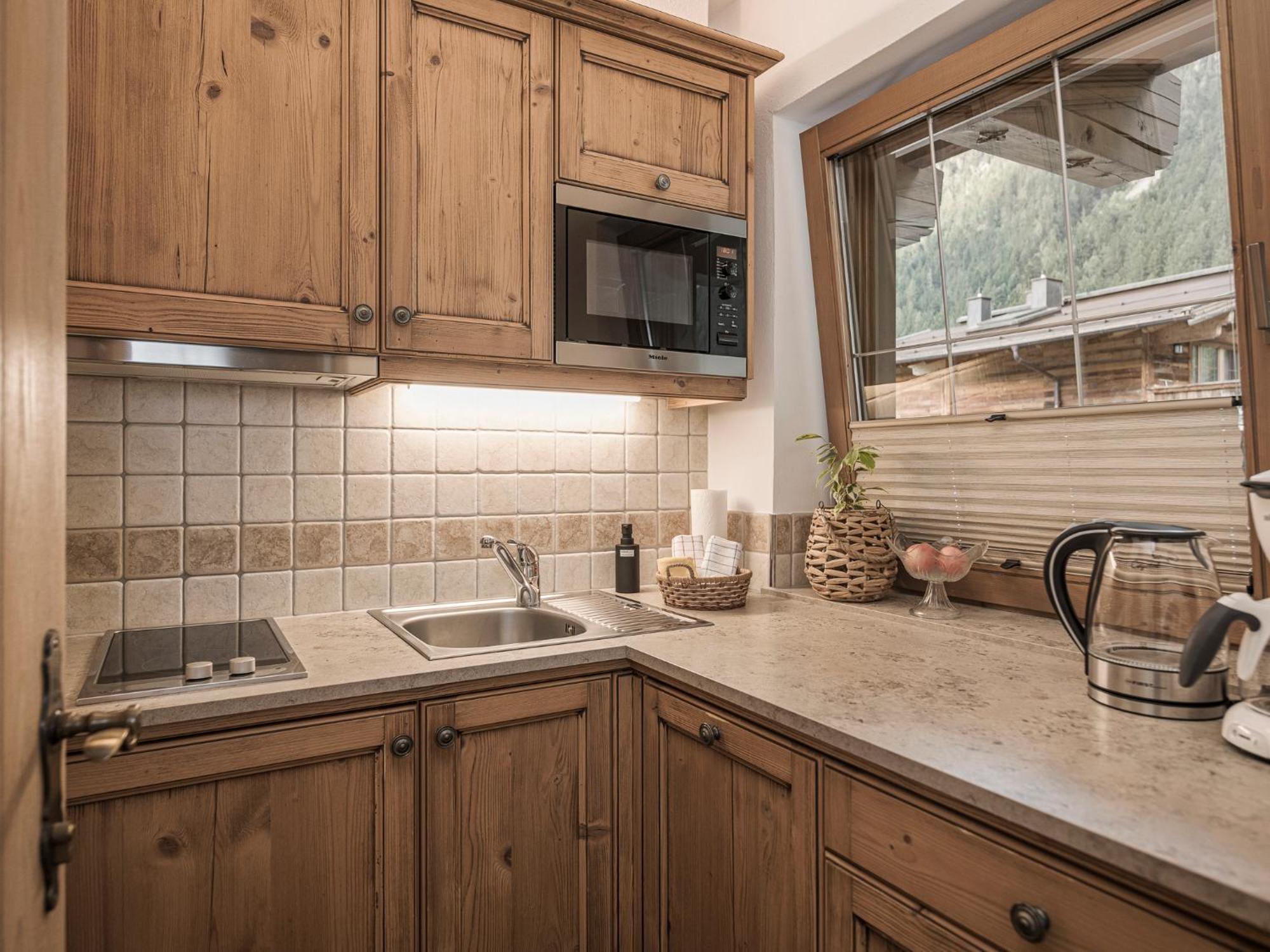 Apparthotel "Landhaus Veronika" Mayrhofen Dış mekan fotoğraf