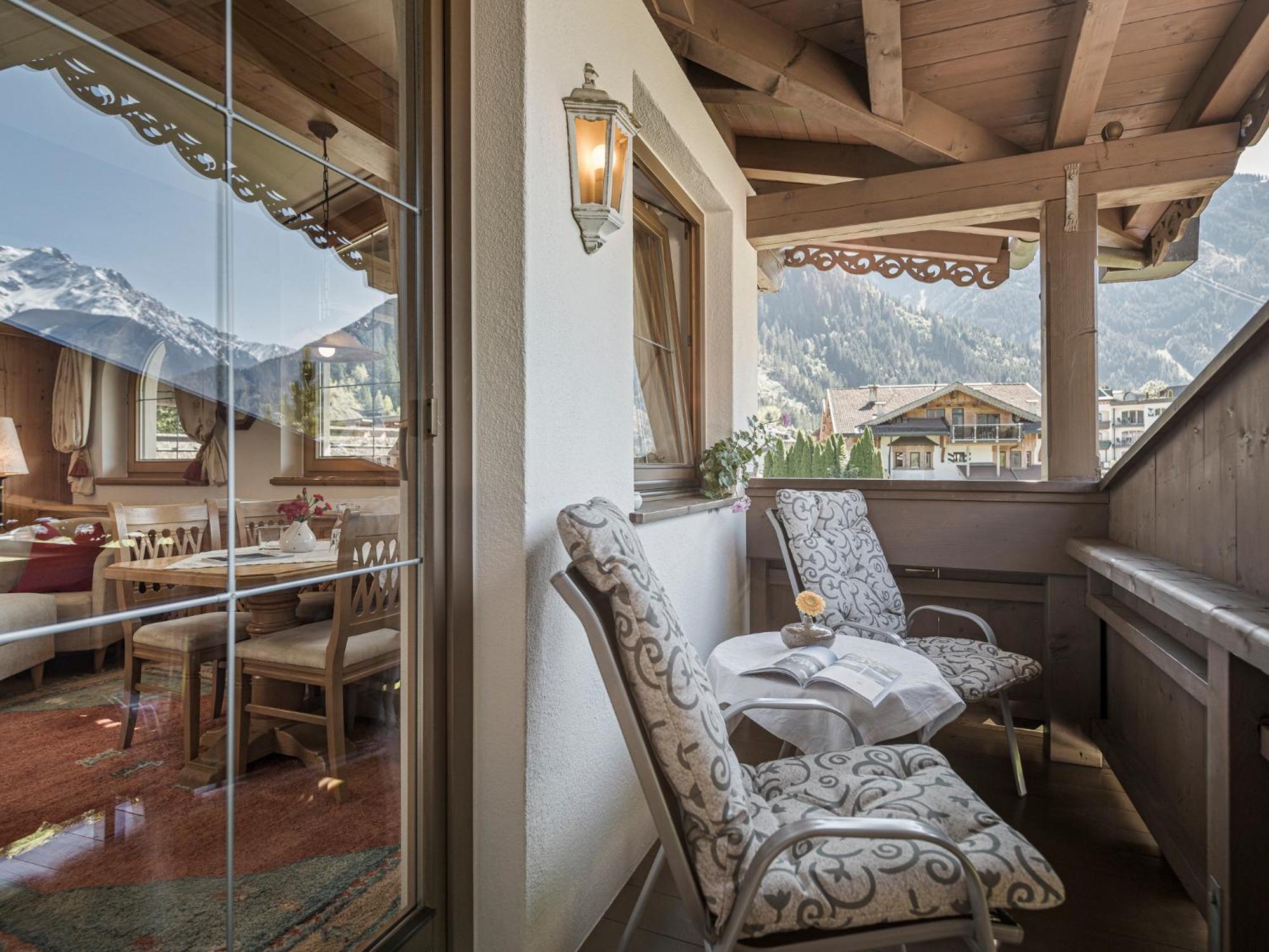 Apparthotel "Landhaus Veronika" Mayrhofen Dış mekan fotoğraf